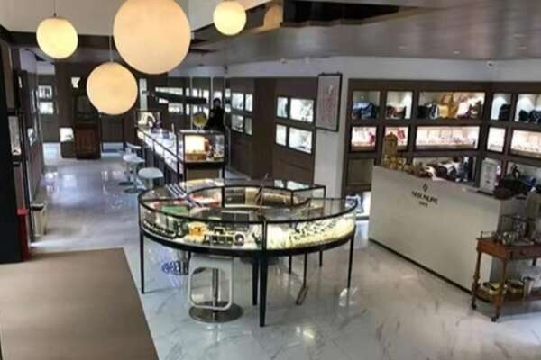 八步区寄卖奢侈品店